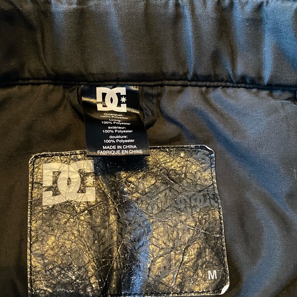 Women’s DC Snowboarding Snow Pants Size M - Picture 4 of 4